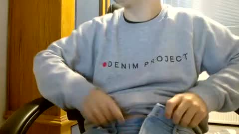 Cuteboy090 online show from June 12, 2026, 10:14 am
