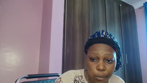 Snapshot of cutebuu chatting on November 4, 2025, 8:24 am cutebuu online show from November 4, 2025, 8:24 am