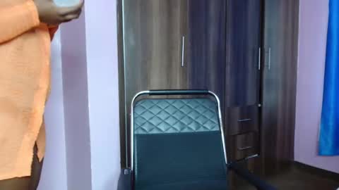 Snapshot of cutebuu chatting on December 3, 2025, 10:24 am cutebuu online show from December 3, 2025, 10:24 am