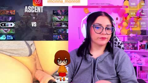 Snapshot of cutecinamonroll chatting on January 7, 2025, 10:52 pm Cinna independent model online show from January 7, 2025, 10:52 pm