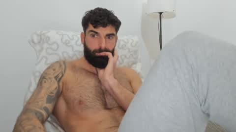 cuteeboy online show from February 16, 2025, 1:16 pm