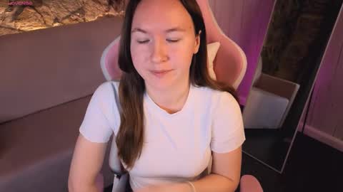 cuteglory online show from February 25, 2026, 1:59 am