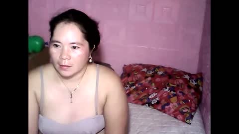 cutehornymom online show from September 23, 2025, 2:47 am