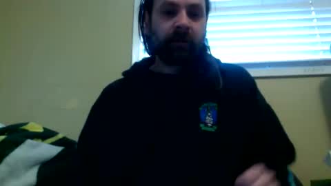 Snapshot of cutehungboi chatting on March 1, 2026, 6:54 pm cutehungboi online show from March 1, 2026, 6:54 pm