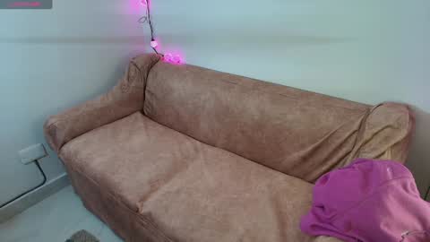 tell me jess   online show from February 1, 2025, 6:19 pm