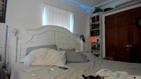 Cutelittlemama0418 Lola online show from September 27, 2025, 1:38 pm