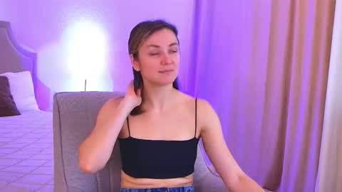 cutemirage online show from March 17, 2026, 2:53 pm