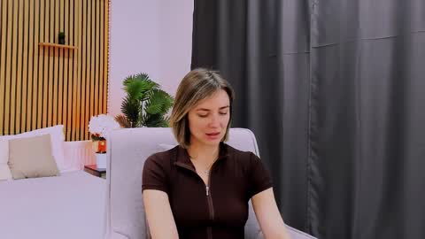 cutemirage online show from April 11, 2026, 2:54 pm