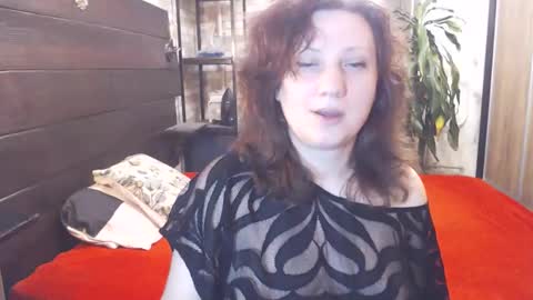 Snapshot of cutemoan chatting on April 6, 2026, 9:38 pm Rita online show from April 6, 2026, 9:38 pm