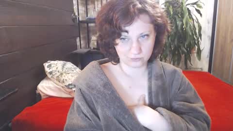 Snapshot of cutemoan chatting on April 17, 2026, 9:29 pm Rita online show from April 17, 2026, 9:29 pm