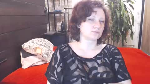 Snapshot of cutemoan chatting on April 18, 2026, 9:37 pm Rita online show from April 18, 2026, 9:37 pm