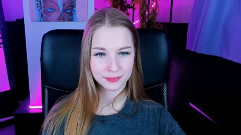 Rina online show from December 10, 2024, 7:54 pm