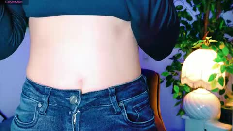 cuteness__girl online show from October 28, 2025, 7:01 am