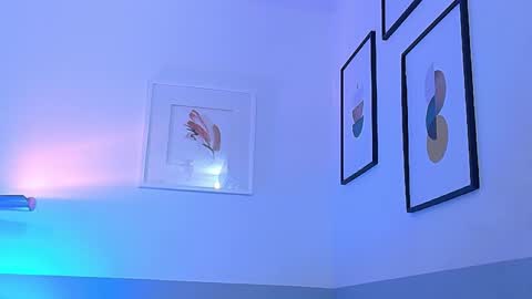 cutepetitee online show from February 17, 2026, 7:38 am