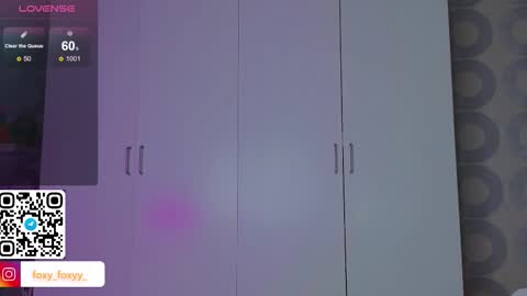 Snapshot of cuteroxyfoxyy chatting on December 3, 2025, 2:26 pm Roxy online show from December 3, 2025, 2:26 pm