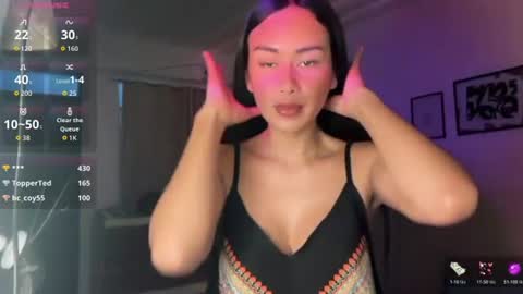 Aya online show from June 17, 2026, 7:04 pm