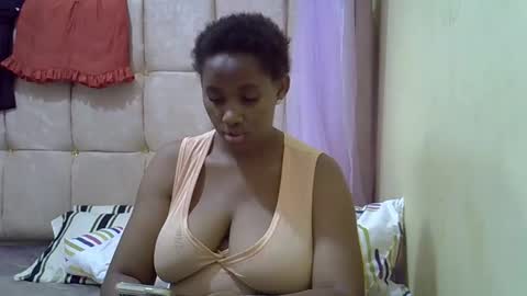cutestebony1 online show from March 24, 2026, 5:12 am