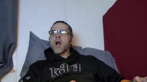 cuteteddybare online show from May 13, 2026, 9:06 am