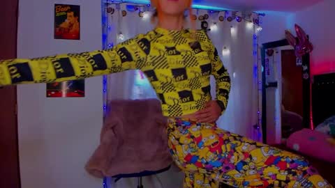 cuteweed420 online show from January 20, 2025, 7:46 pm