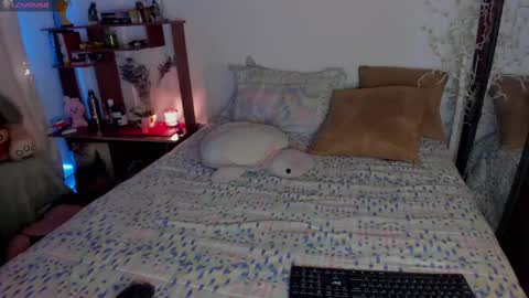 cuteweed420 online show from October 4, 2025, 7:06 am