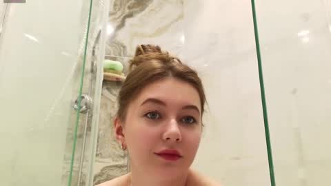 Ashley online show from September 14, 2025, 1:54 pm