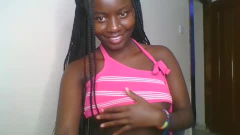 cutie_choco online show from April 16, 2026, 9:39 pm