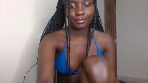 cutie_choco online show from April 19, 2026, 6:54 pm