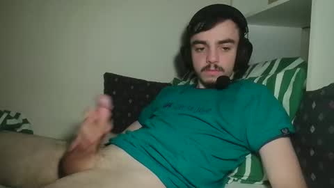 cutie garlix online show from April 12, 2026, 7:30 pm