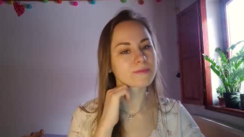 cutie_xoxo_ online show from February 3, 2026, 8:19 am