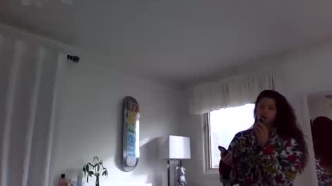 Cutieoggg420 online show from December 3, 2024, 4:17 pm