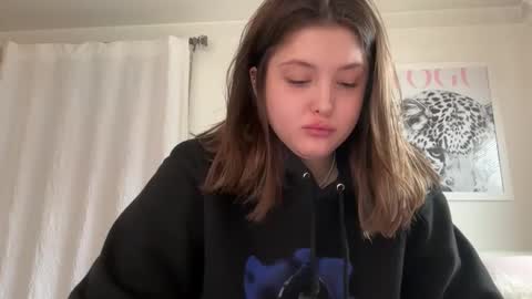 Cutieoggg420 online show from February 20, 2026, 7:36 pm