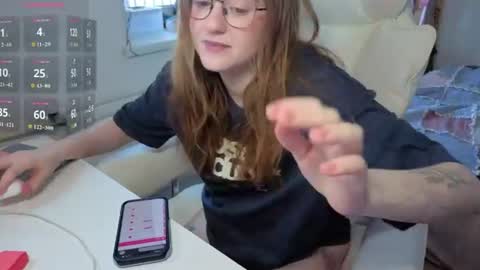 Snapshot of cutiepiealice chatting on July 30, 2026, 9:08 am Alice online show from July 30, 2026, 9:08 am