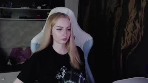 Cutti Crystal online show from March 20, 2026, 8:03 pm