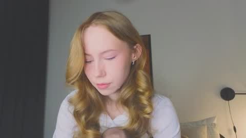 Snapshot of cuute_angell chatting on May 27, 2026, 5:32 pm Virginia See you on Sunday online show from May 27, 2026, 5:32 pm