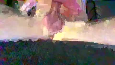 cwaddle online show from December 20, 2024, 3:31 pm