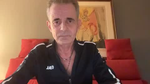 cwaddle online show from April 21, 2026, 11:38 am