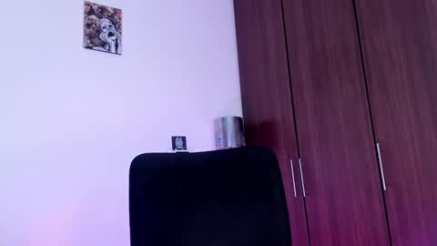 Cyan online show from October 21, 2025, 1:39 am