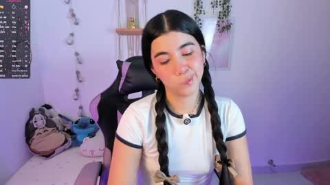 Snapshot of cyber_lizz chatting on May 14, 2026, 10:38 pm Liz online show from May 14, 2026, 10:38 pm