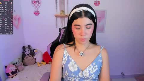 Snapshot of cyber_lizz chatting on May 27, 2026, 9:45 pm Liz online show from May 27, 2026, 9:45 pm