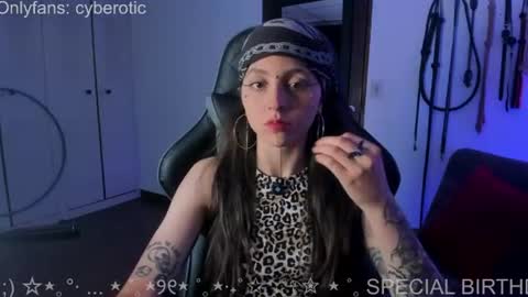 Snapshot of cyberotic_666 chatting on July 1, 2026, 1:29 am Sophia - Independent model online show from July 1, 2026, 1:29 am
