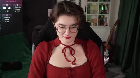 Helen Blossom online show from December 25, 2024, 7:02 pm