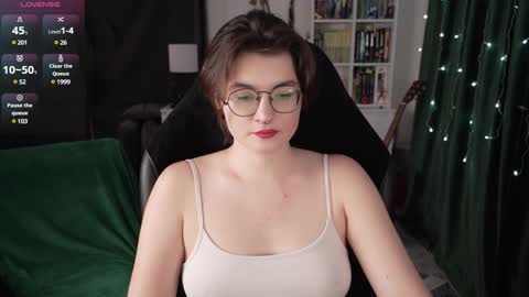 Helen Blossom online show from January 10, 2025, 6:49 pm