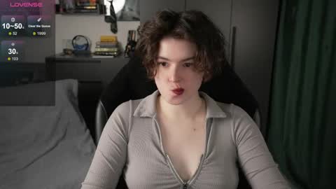 Helen Blossom online show from April 20, 2026, 1:25 pm