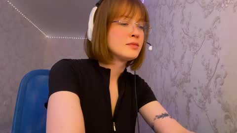 Sidny online show from April 15, 2026, 3:13 am