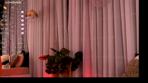 Ivy online show from September 26, 2025, 3:10 am