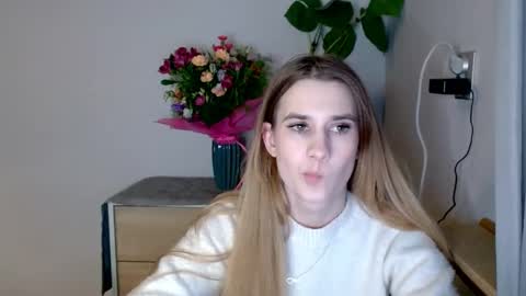 CyntiaNatural online show from February 18, 2025, 6:47 pm