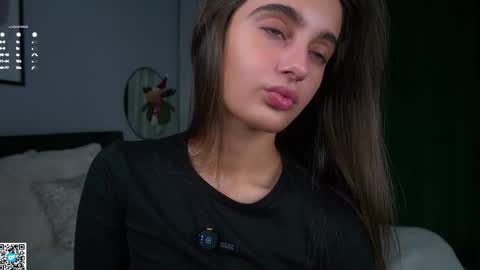 Isabella online show from February 2, 2026, 1:04 am