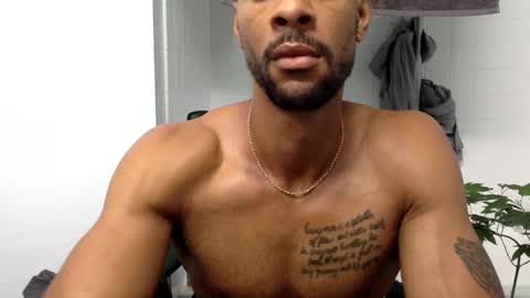 Snapshot of d33d667696 chatting on October 2, 2025, 6:15 pm Dday2 online show from October 2, 2025, 6:15 pm