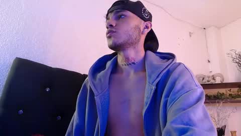 d4ni_king online show from February 4, 2026, 3:23 am