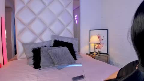 Kim online show from January 14, 2025, 10:17 am